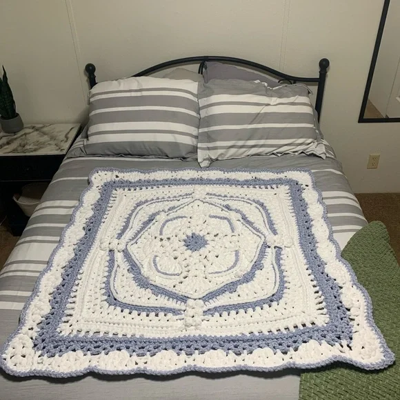 Mandela Baby blanket New hand made. - Picture 3 of 4